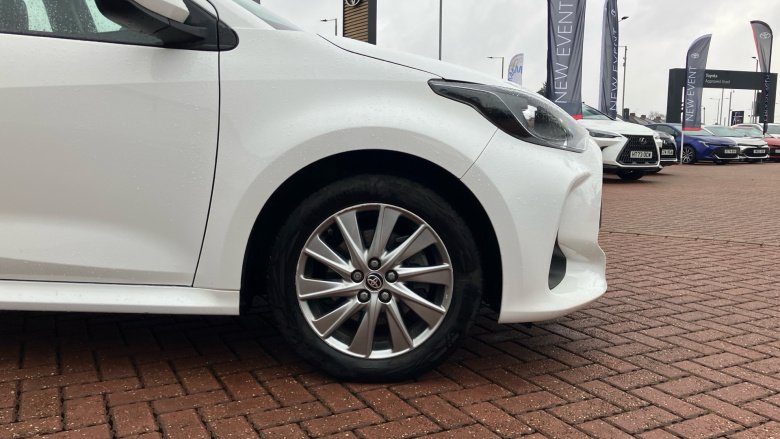 Toyota Yaris 1.5 Hybrid Icon 5dr CVT Hybrid Hatchback